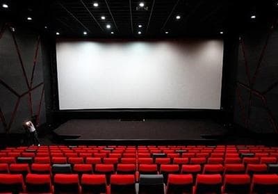 اسدآبادی ها همچنان در آرزوی داشتن سینما