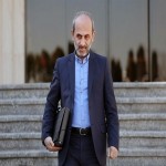 سوالات مناظره مستند به اظهارات نامزدها و اطرافیان و منتقدانشان بود