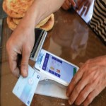 خرید نان با دو کارتخوان در برخی از نانوایی‌های شهرستان بهار