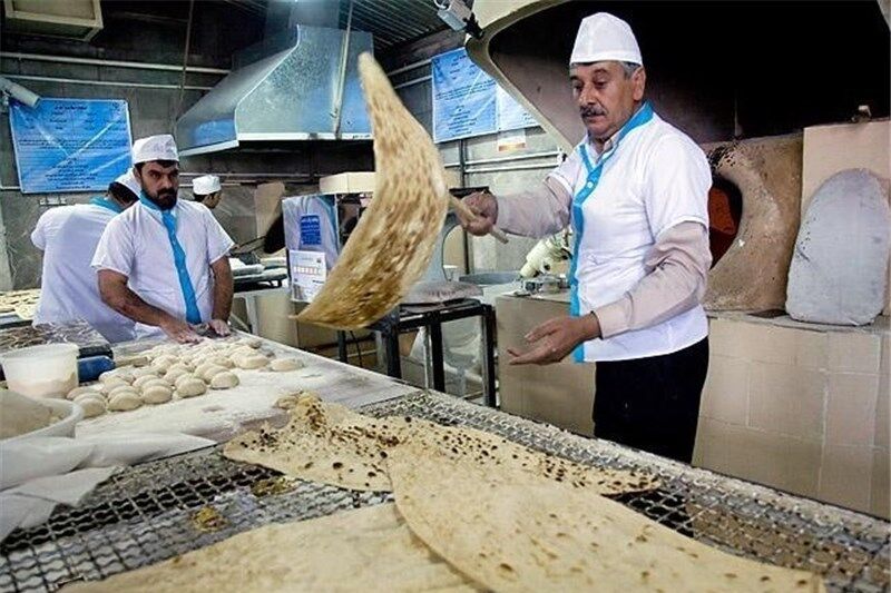 نانوایی‌های با سهمیه کمتر از ۶ کیسه آرد، مجاز به پخت در شیفت عصر نیستند