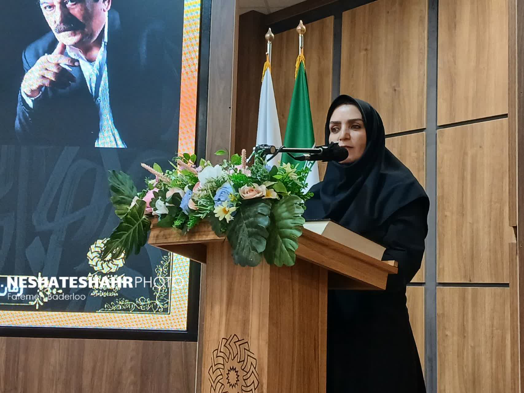 گزارش تصویری از آئین رونمایی و جشن امضای کتاب "حریم دل" در کتابخانه ایت الله بهاری (ره) (قسمت اول)