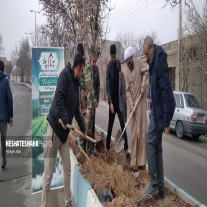 گزارش تصویری از پویش نهالکاری «به نام پدر» همزمان با سراسر کشور در روستای آبرومند