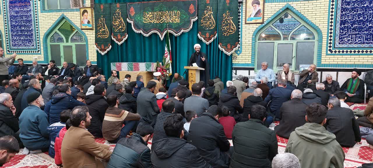 حضور مردم در استقبال از شهید گمنام بیانگر وفاداری به انقلاب اسلامی است