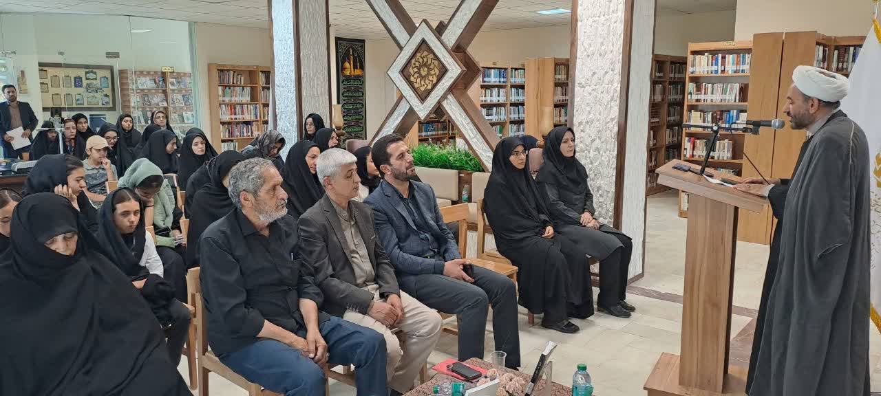 دومین ویژه برنامه از سلسله نشست‌های «حسینیه اندیشه» از عاشورا تا اربعین برگزار شد