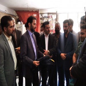 مدیرکل دفتر صنایع پوشاک و منسوجات وزارت صمت از واحد های تولیدی پوشاک شهرستان بهار بازدید کرد