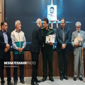 گزارش تصویری از آئین رونمایی ازکتاب «من ابراهیم نیستم» در کتابخانه آیت الله بهاری(ره) (قسمت دوم)