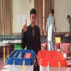حال و هوای اولین ساعت رای گیری دوازده همین دوره مجلس شورای اسلامی و ششمین دوره مجلس خبرگان رهبری در شهر صالح آباد