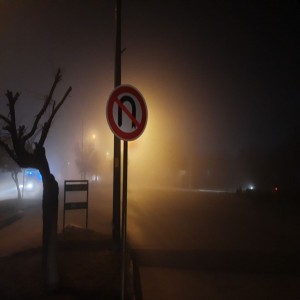 تصاویری از شهر بهار در فضای مه آلود پاییزی