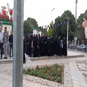 گزارش تصویری از اهتراز پرچم امام حسین به مناسبت فرارسیدن ماه محرم در میدان شهدا (شهرداری)