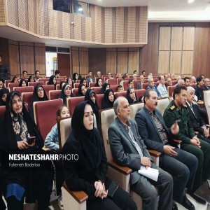 گزارش تصویری از آئین رونمایی ازکتاب «من ابراهیم نیستم» در کتابخانه آیت الله بهاری(ره) (قسمت اول)