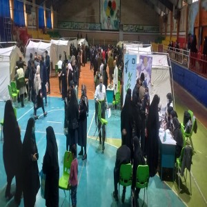 حضور تیم جهادی بسیج جامعه پزشکی استان همدان در سالن ورزشی امیرالمؤمنین (ع) شهر بهار