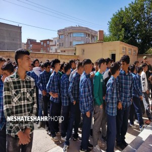 آیین نواختن زنگ آغاز سال تحصیلی و زنگ ایثار و مقاومت در دبیرستان دکتر معین صالح اباد