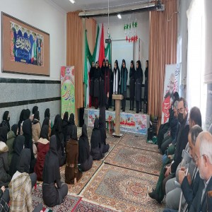 زنگ انقلاب با حضور مسئولین، مدیران و دانش آموزان در مدرسه دخترانه شهید سلیمانی در لالجین نواخته شد