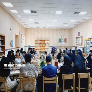 گزارش تصویری از نشست نقد و بررسی کتاب «در پرتگاه حادثه» در کتابخانه شهید باهنر بهار